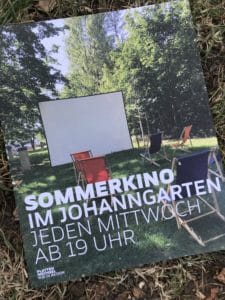 Im Johanngarten flimmern immer mittwochs Filme für Jugendliche. Foto: Plattenwechsel