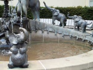 Der Zirkusbrunnen der WGJ am Carolaplatz in der Neustadt. Foto: Philine Schlick