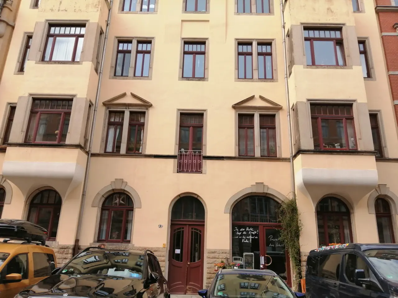 Burckhardtstraße 9